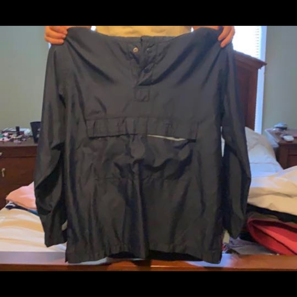 Rain pullover